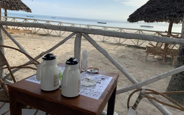 African Paradise Beach Hotel