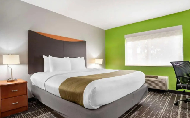 Quality Inn & Suites Birmingham
