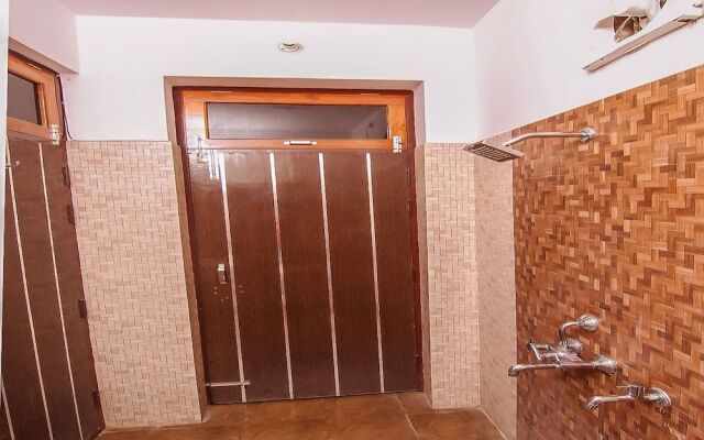 OYO 6842 Garden Gates Inn