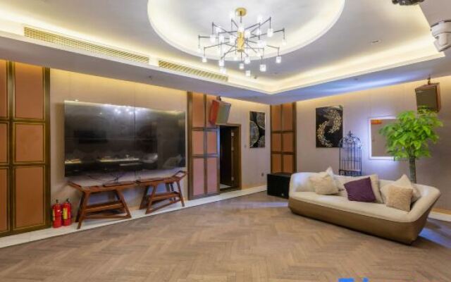 Yijia Hotel
