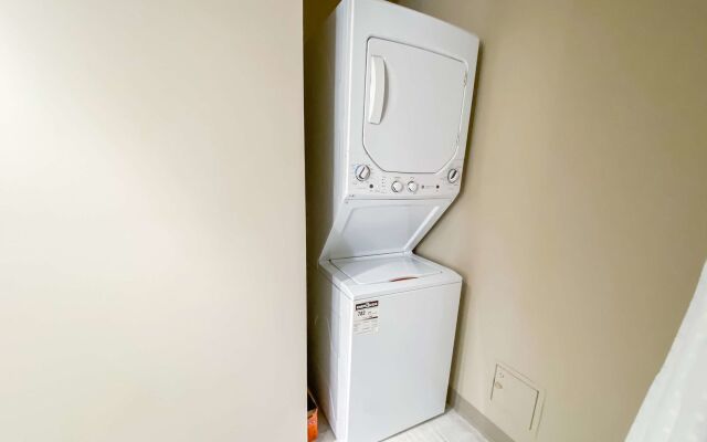 Super 8 by Wyndham Moosonee