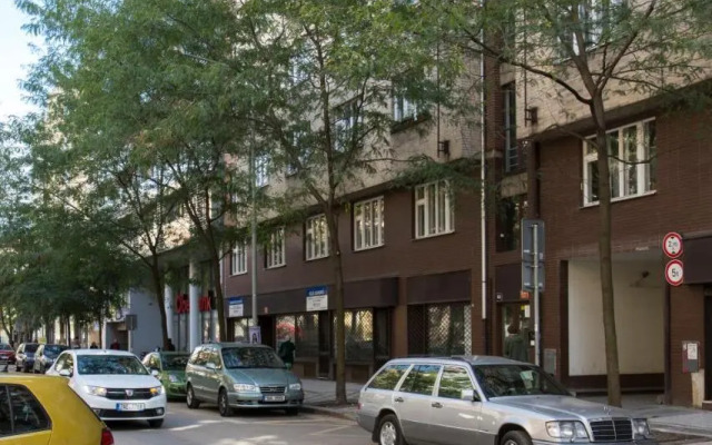 Cozy studio with parking near city center
