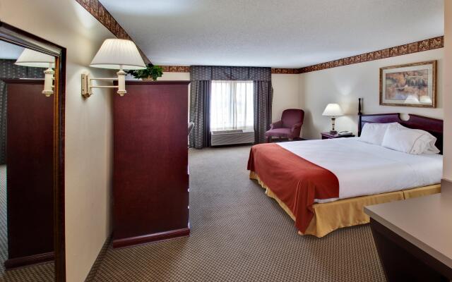 Best Western Watertown Inn and Suites