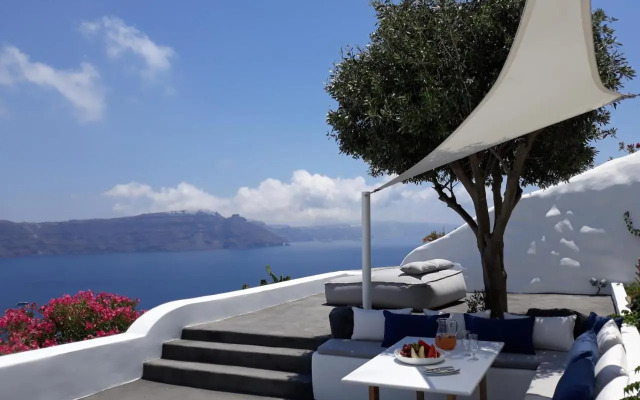 Chelidonia Luxury Suites