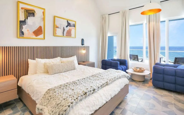 Cobalt Coast Resort & Suites