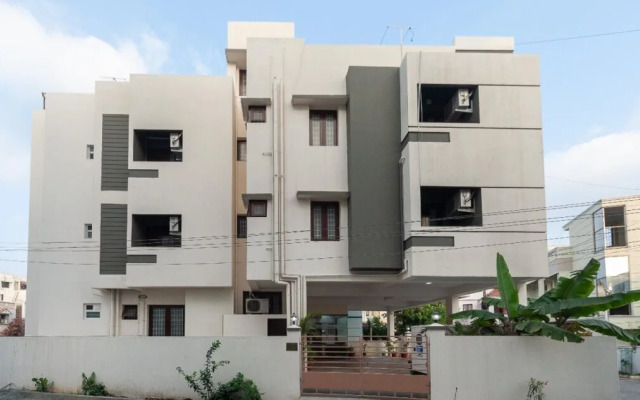 Rithikha Inn Blossoms By OYO Rooms