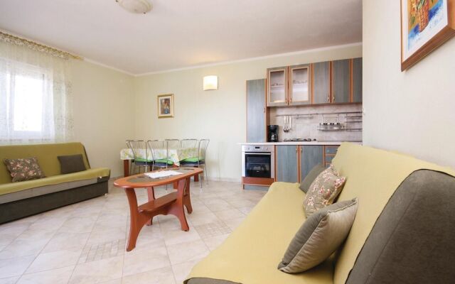 Stunning Apartment in Zatoglav With 2 Bedrooms and Wifi