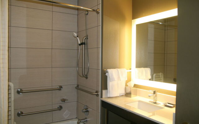 Best Western Plus University Inn