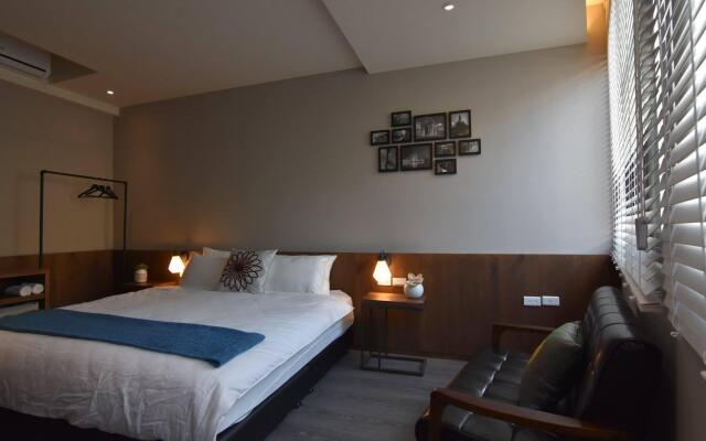 Simple Life Room