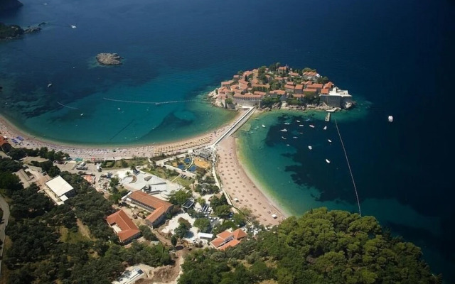 Almare apartments  Budva