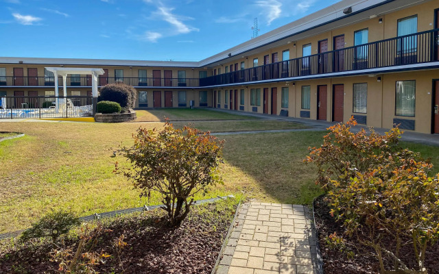 Quality Inn Elizabeth City near University