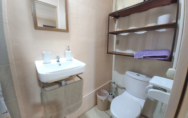 Costa Rica Eco-container Hotel