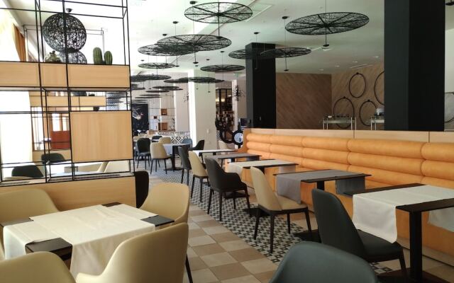 Sandapart Royal Beach Apartments