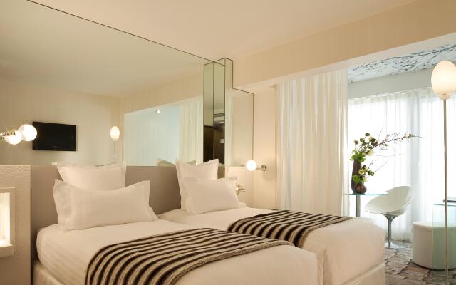 7 Eiffel Hotel