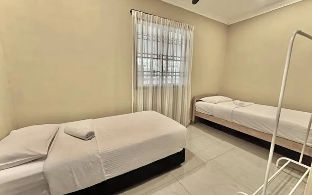 Rebec 14pax at Ikea,toppen,aeon