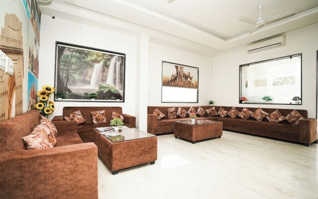 Hotel Ishaan Palace Near IGI Delhi Airport