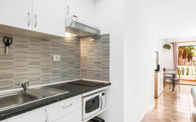 651 Bright establishment, heated pool and Wi Fi