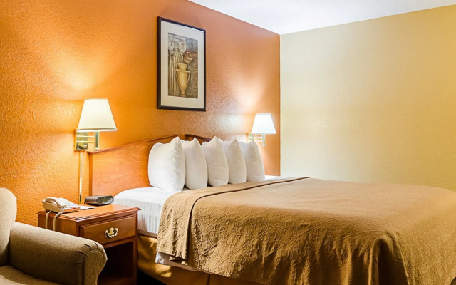 Super 8 by Wyndham Lawrence