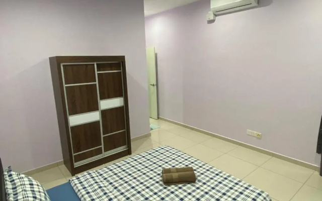 Quiet & Cosy place (River side) Midvalley (5mins!) Marina Residence