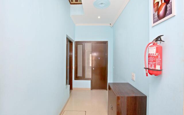 OYO 16697 Hotel Randhawa