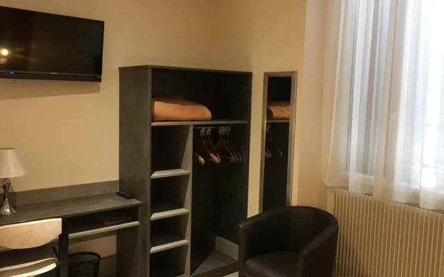 Hôtel des Voyageurs