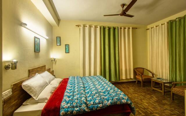 Hotel Kalinga Grand
