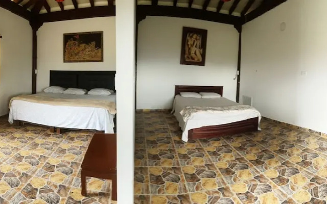 Hostal Hollywood Inn II