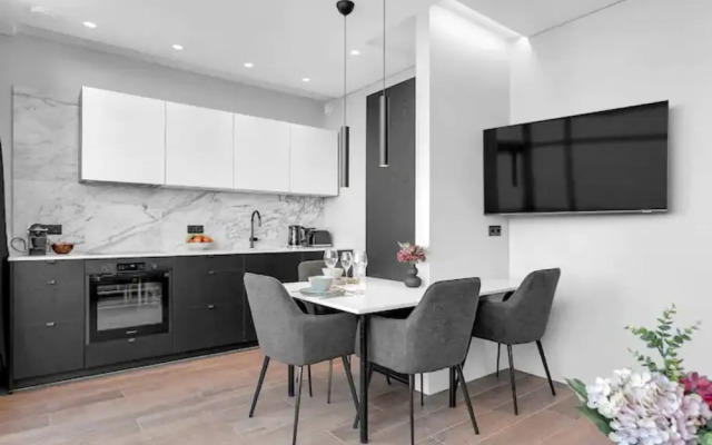 Alva Apartments