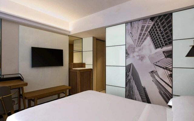 Sheraton Hong Kong Hotel & Towers