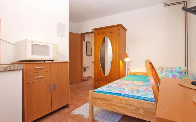 Apartment 1571