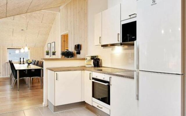 8 Person Holiday Home in Gelting