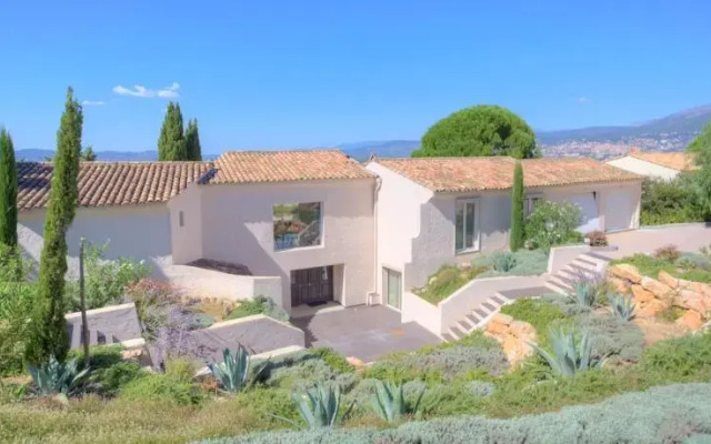 Villa Biyoki