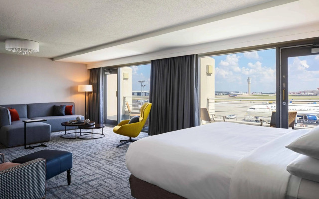 Renaissance Concourse Atlanta Airport Hotel