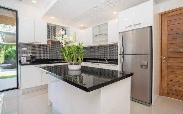 Anchan Villas Phuket - Private 4 Bedroom Signature Pool Villa by Escape Villas