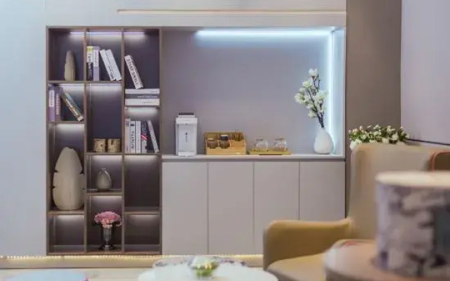 Homeinn Hotel (Xuchang Bayi Road Fat Donglai Angel City)