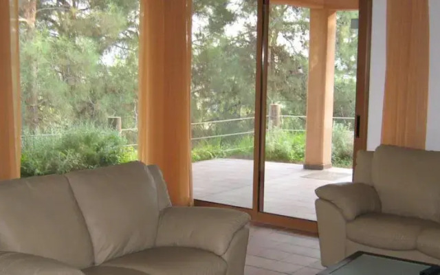 Moniatis House