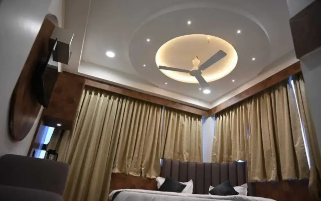 Hotel Sky Gold