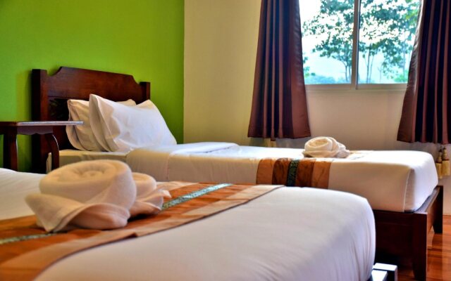Kaeo Fa Sai Resort