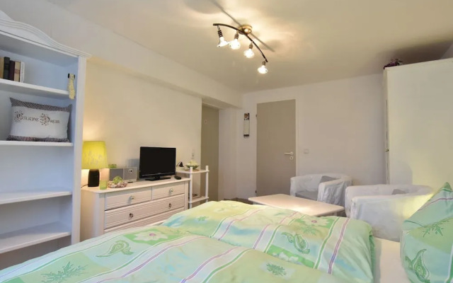 Cozy Apartment in Kühlungsborn near Sea