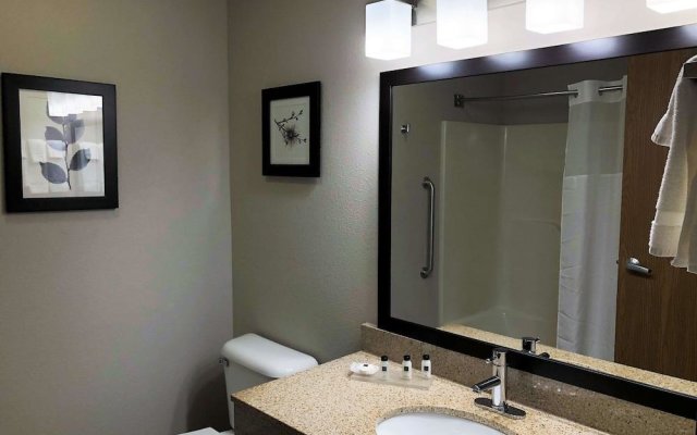 Holiday Inn Express Racine Area (I-94 At Exit 333)