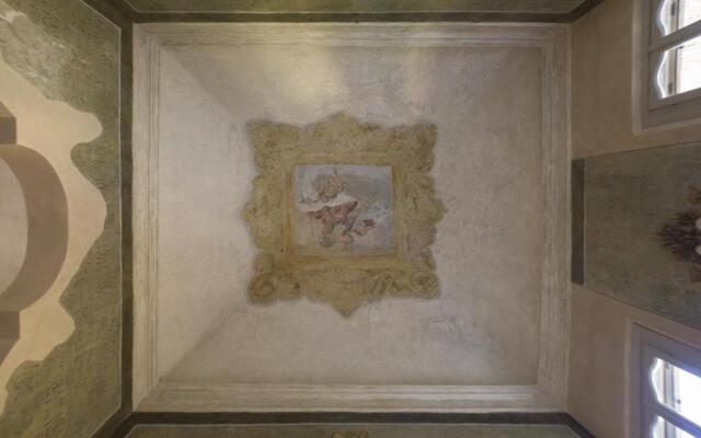 Appartamento affrescato 180mq in palazzo del 600 a Mantova