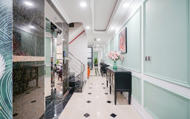 Sazi Hotel - Bui Thi Xuan