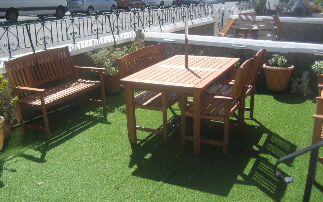 The Mornington Hotel