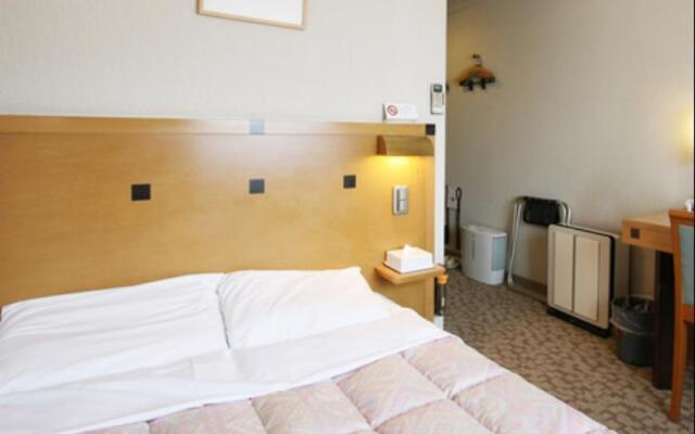 Hotel Tachibana – Guest Rooms – Okayama
