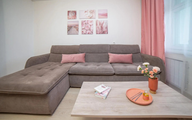 Европа Центр на улице Вилонова 14А