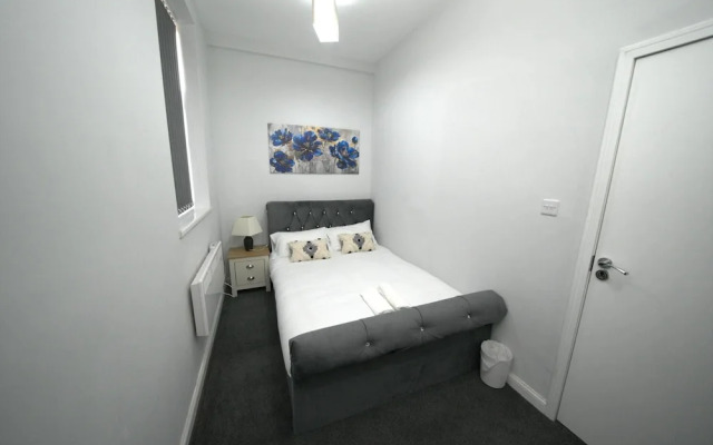 Charming Oxford Apartment in Telford - Flat 2