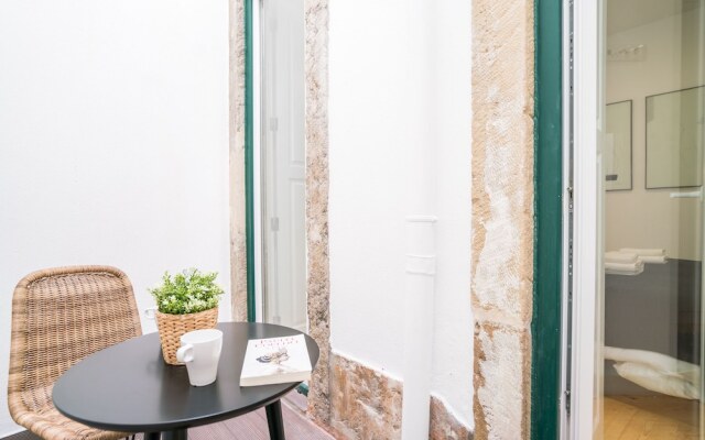 Modern Apartment in Chiado 1 - DIR