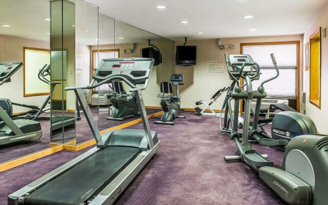 FairBridge Inn & Suites Fort Wayne