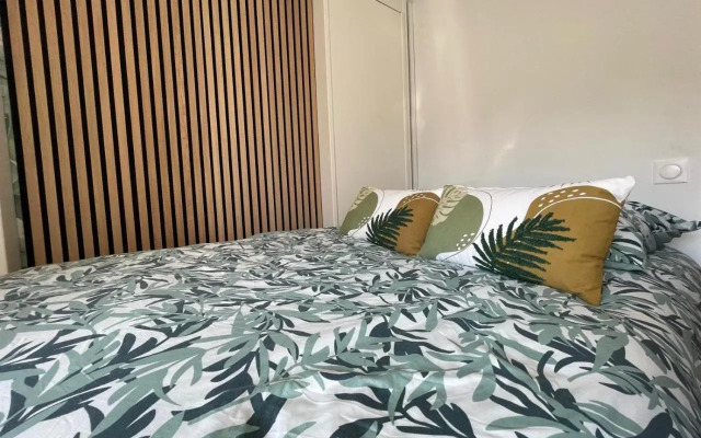 Petit studio au pied du château