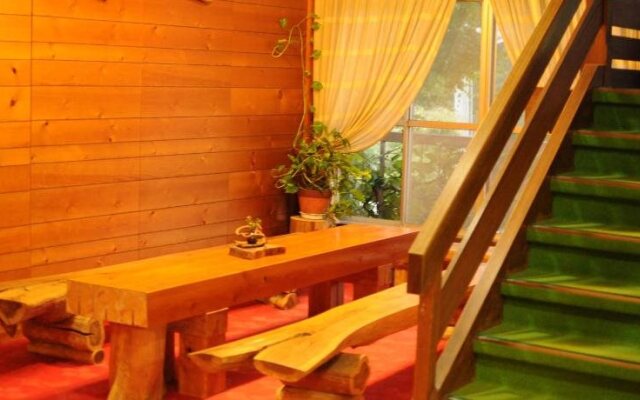 Kannabe Highland Hotel